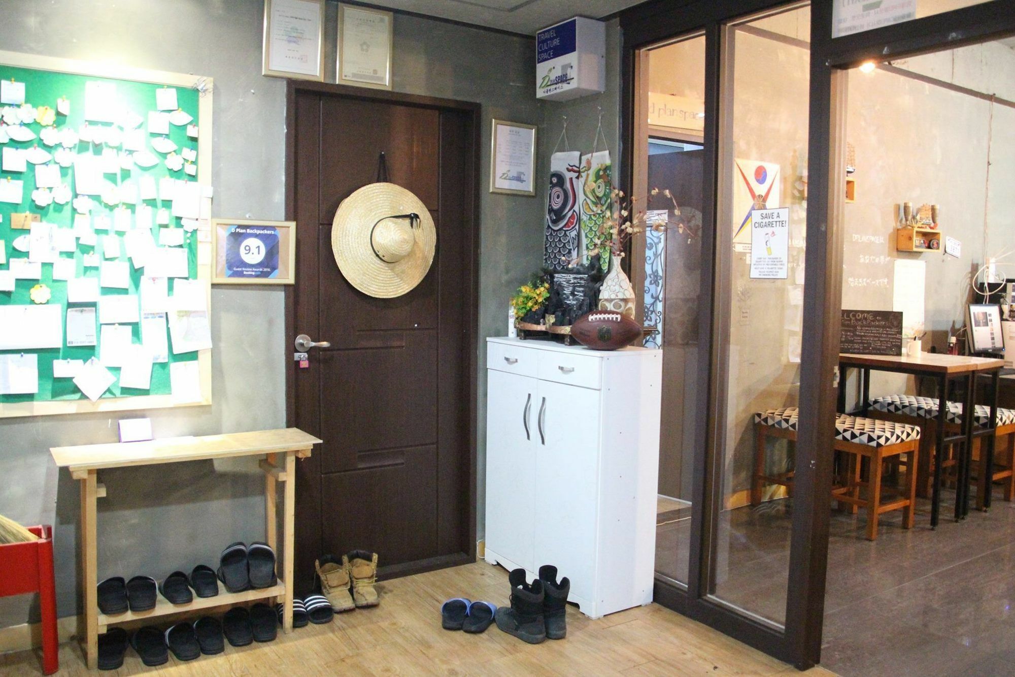 Backpackers' House Hotel Busan Exterior photo